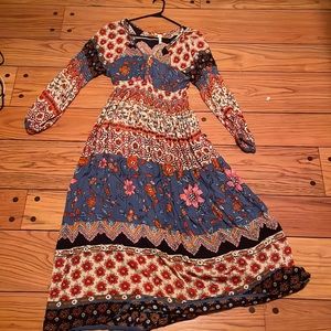 Pretty Bohemian long and flowy dress with large, dreamy sleeves (made in India)